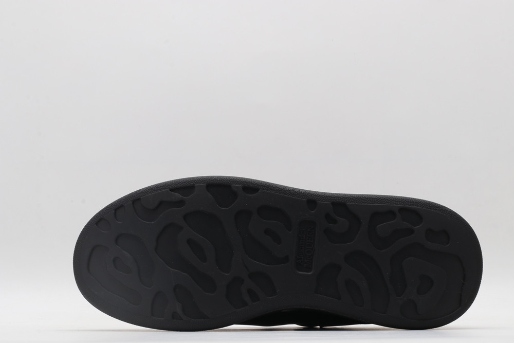 alexander mcqueen all black