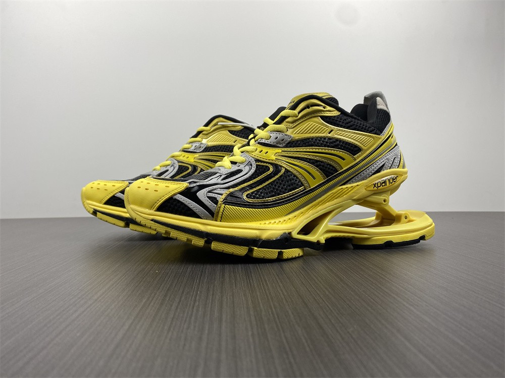 Ba*len*cia*ga x-pander 6.0 yellow and black