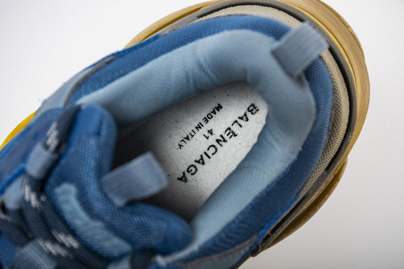 Ba*len*cia*ga triple s trainer ssense exclusive