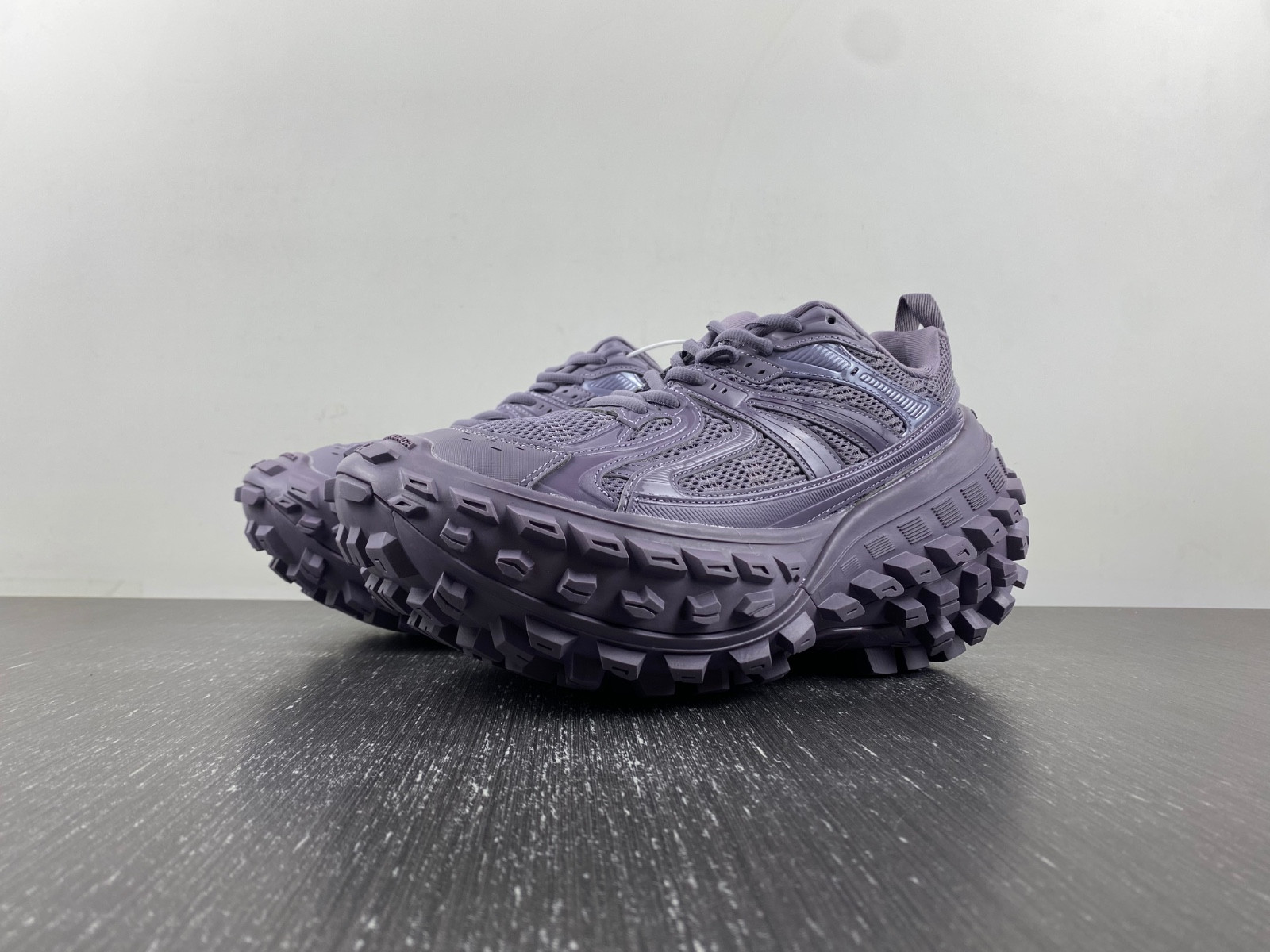Ba*len*cia*ga defender sneaker