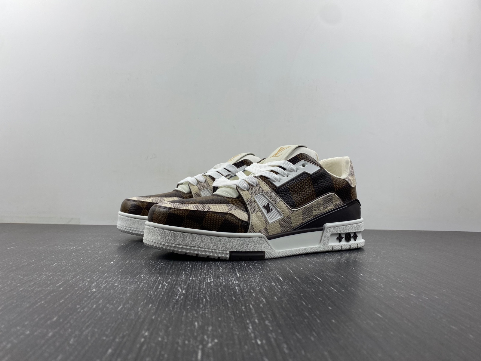 lwe sneakers