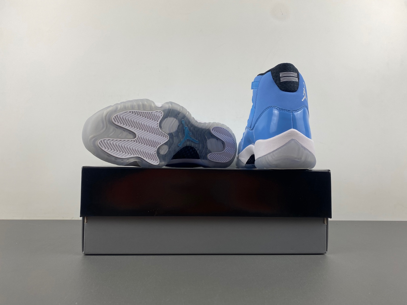 jordan ultimate gift of flight (11/29) - 717602-900