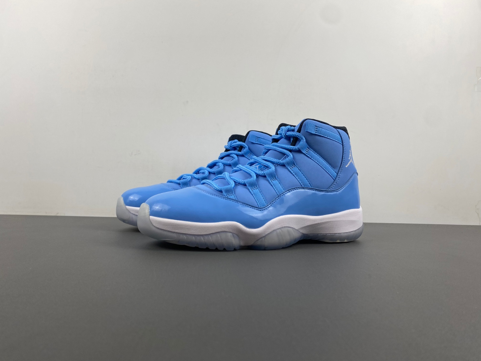 jordan ultimate gift of flight (11/29) - 717602-900