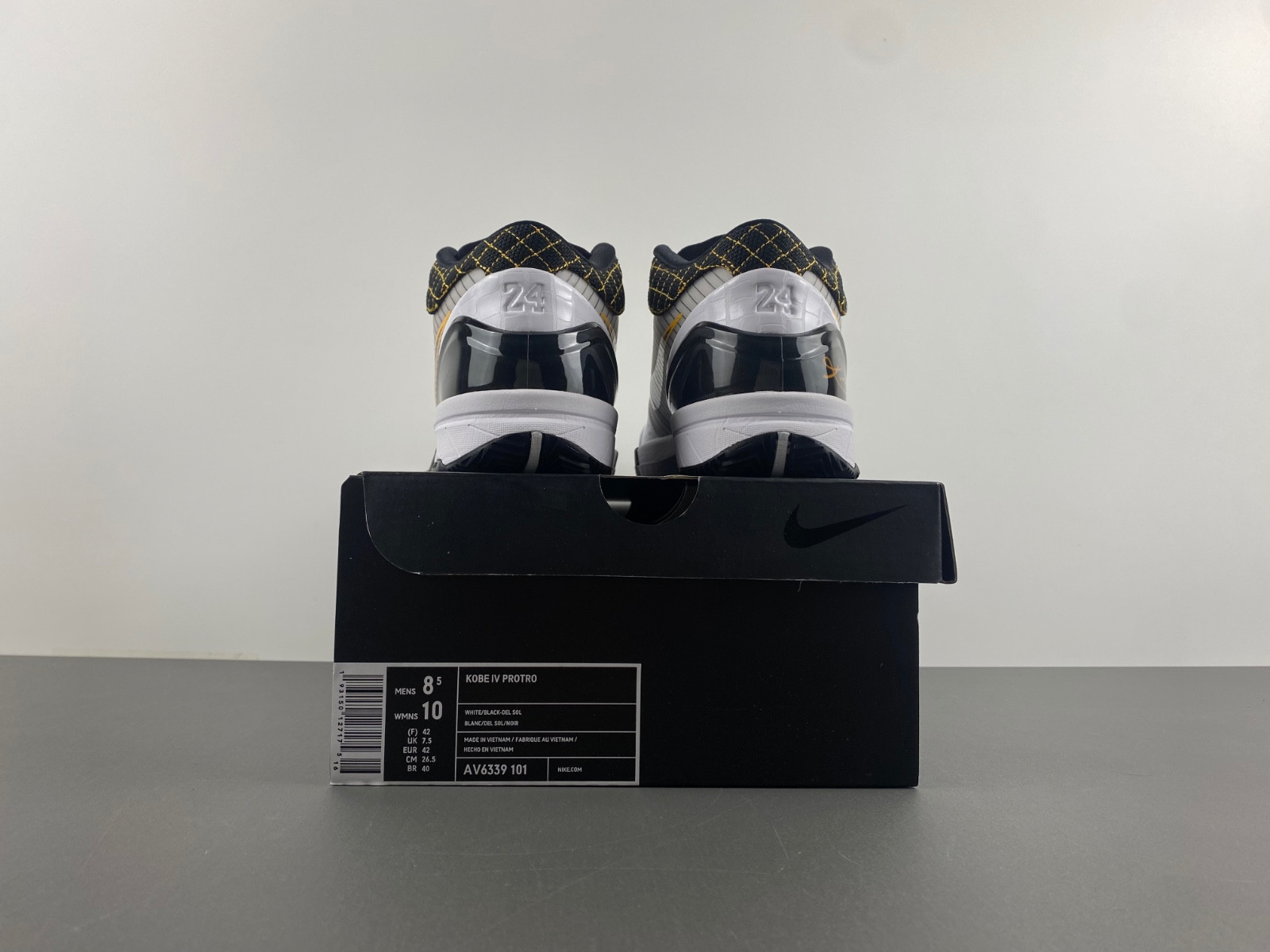 nike zoom kobe 4 protro 