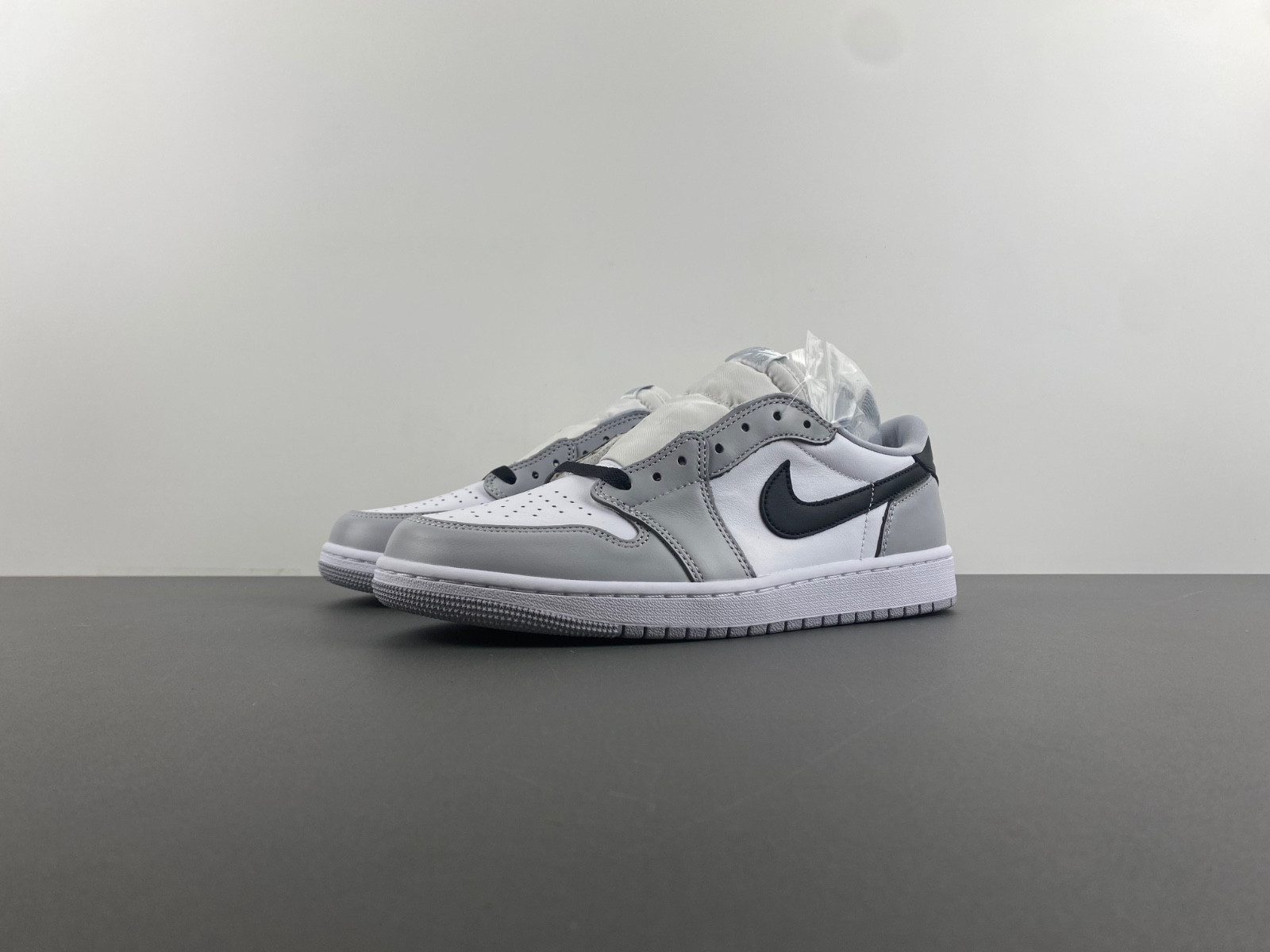 air jordan 1 low og barons cz0790-110