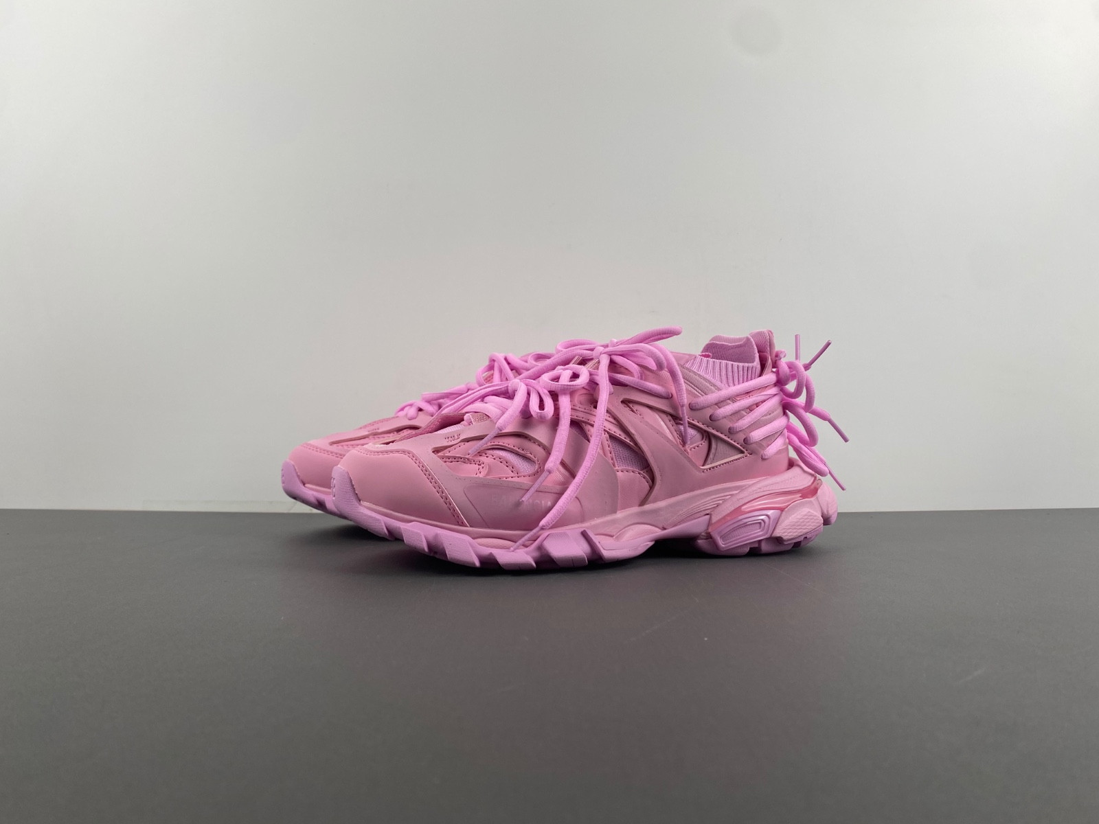 Ba*len*cia*ga pink sport shoes ''track laces''