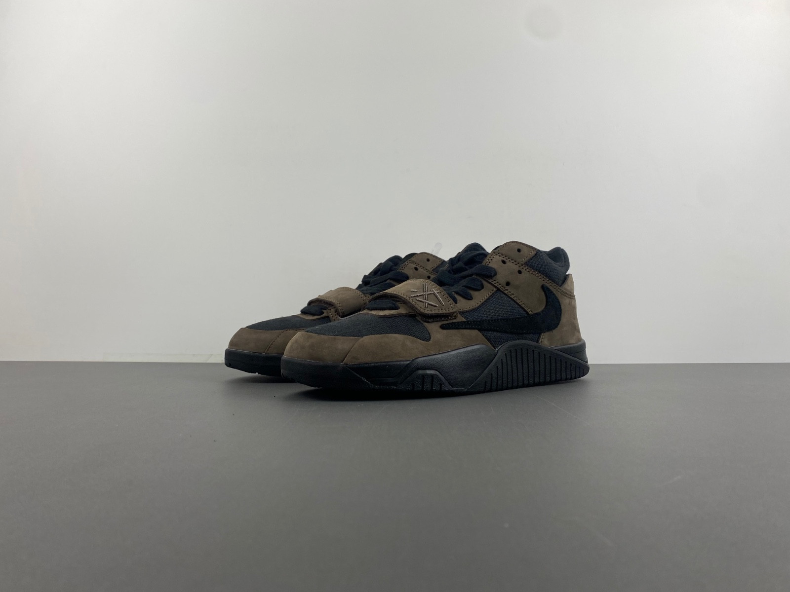jordan jumpman jack tr trainer taupe haze fz8117-204