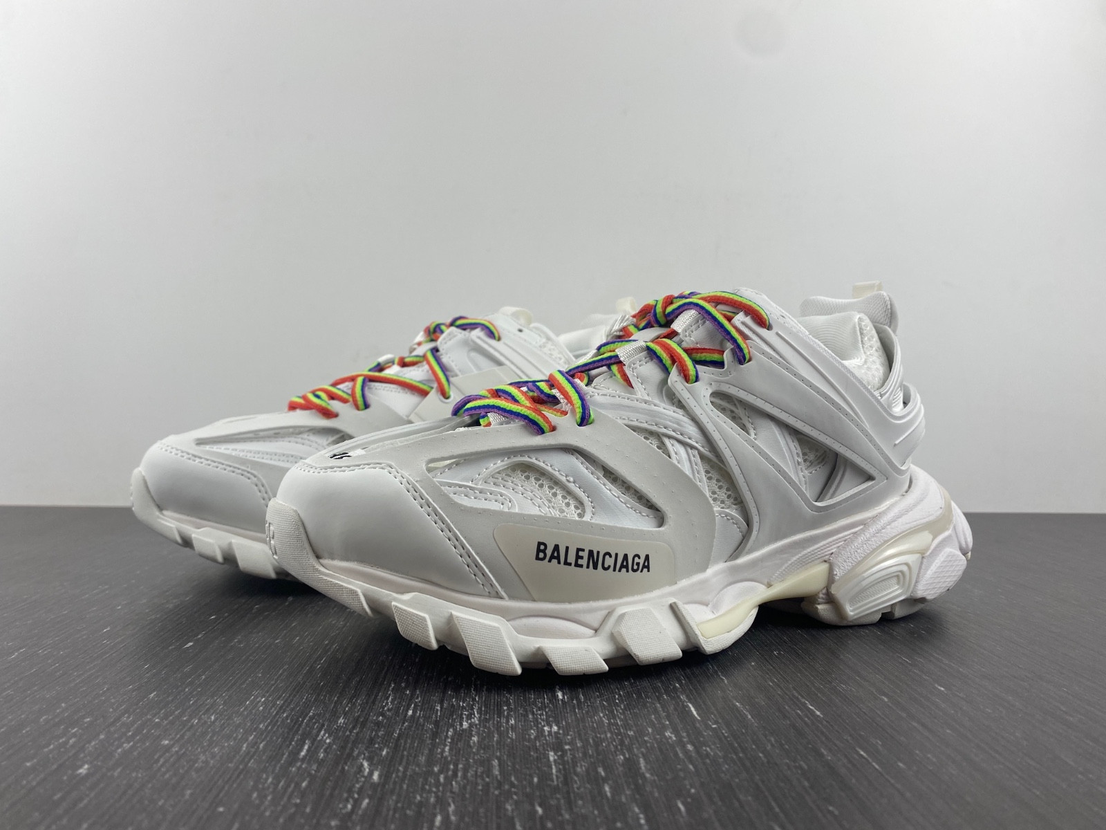 Ba*len*cia*ga men''s track sneaker