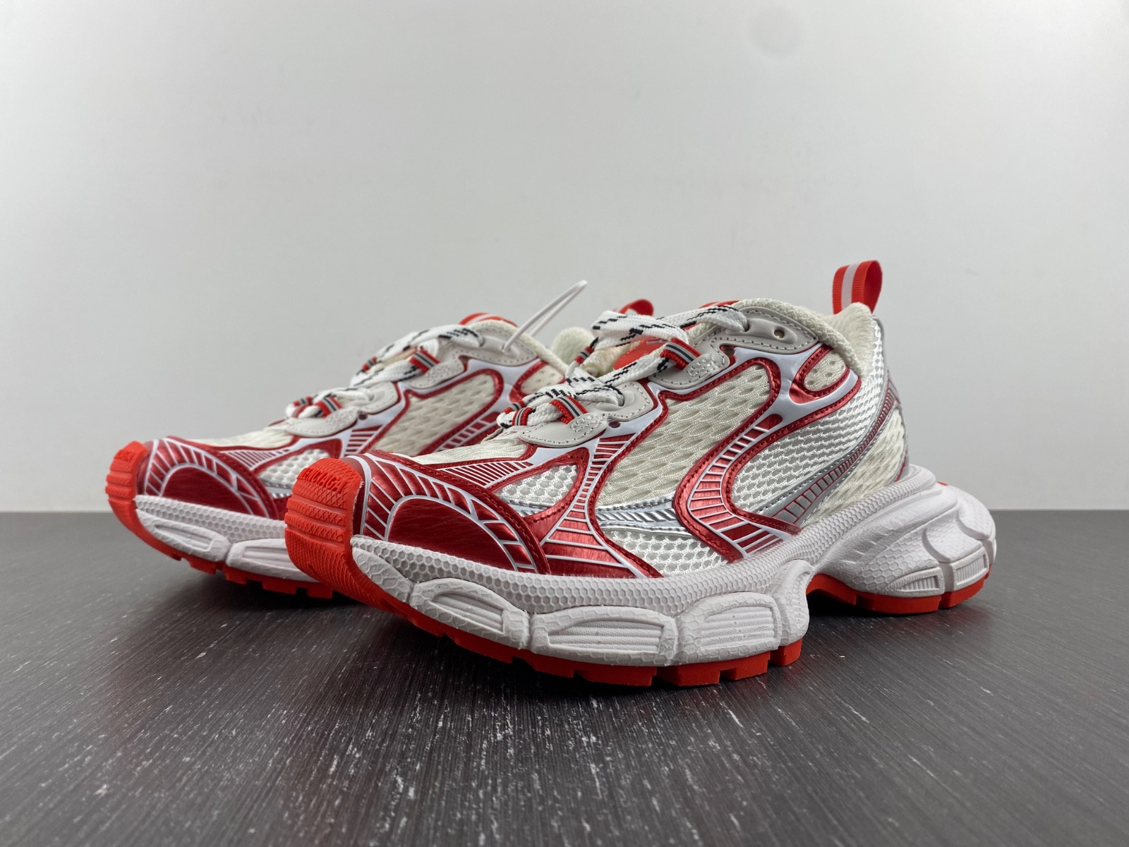 Ba*len*cia*ga men''s 3xl sneaker in white