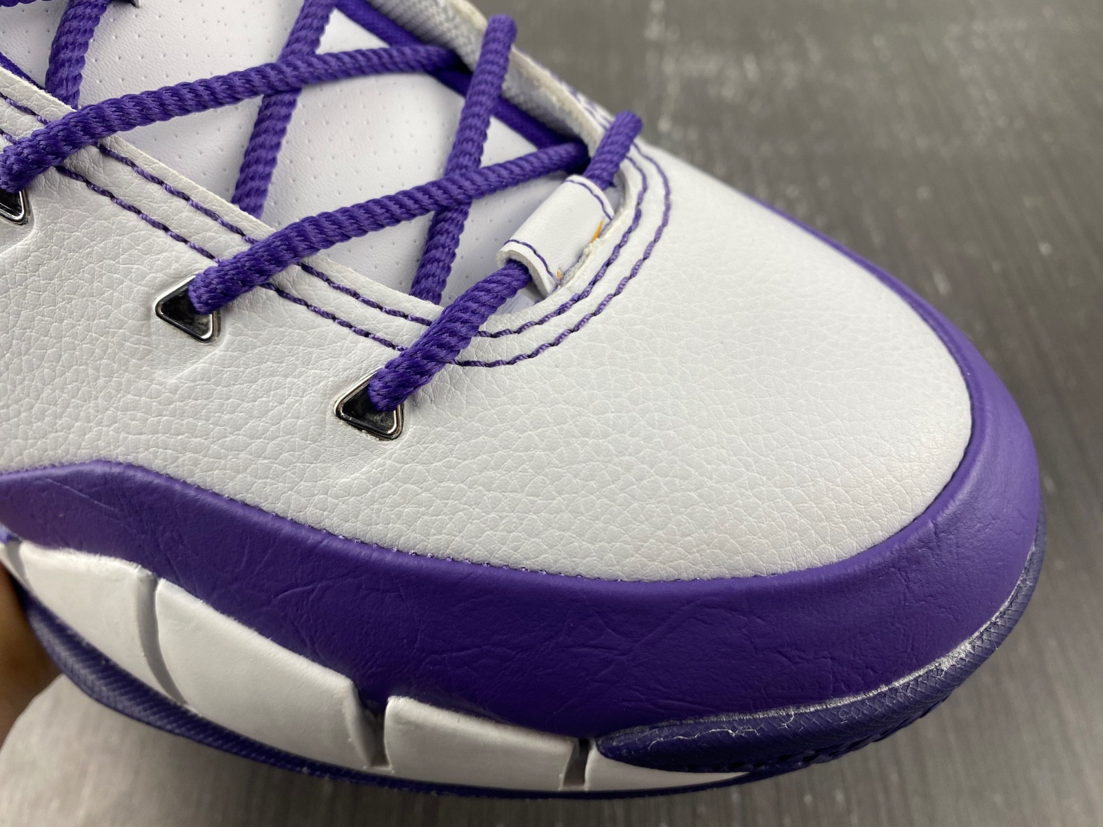nike kobe 1 protro think 16 (close out) - aq2728-101