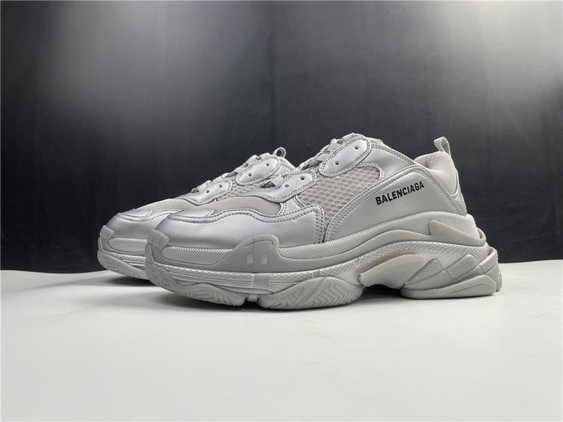 Ba*len*cia*ga triple s sliver