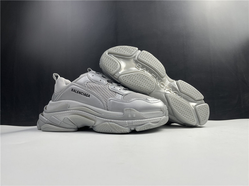 Ba*len*cia*ga triple s sliver