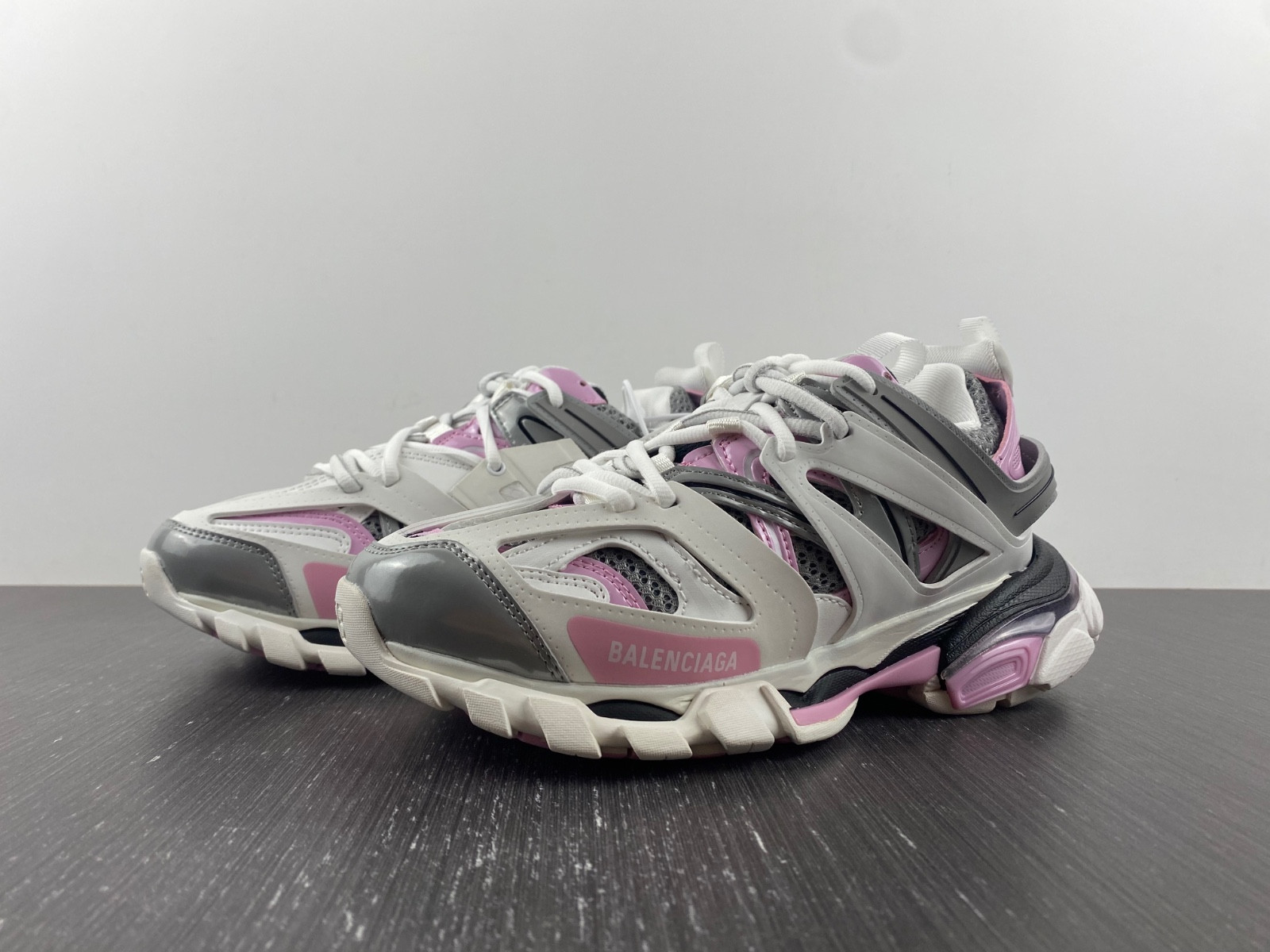 Ba*len*cia*ga men''s track.3 sneaker
