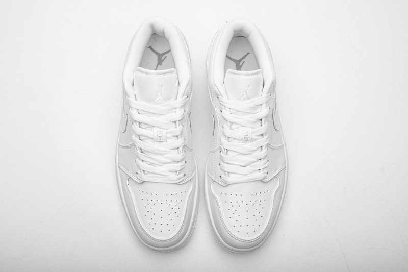 jordan 1 retro low pure platinum 553558-170