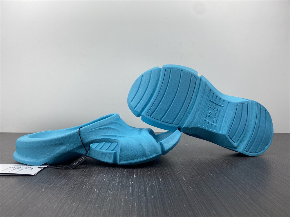 Ba*len*cia*ga mold slide sandal lake blue