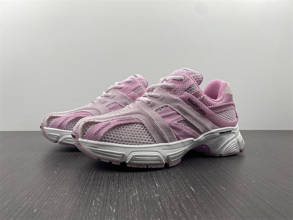 Ba*len*cia*ga men''s phantom sneaker in pink