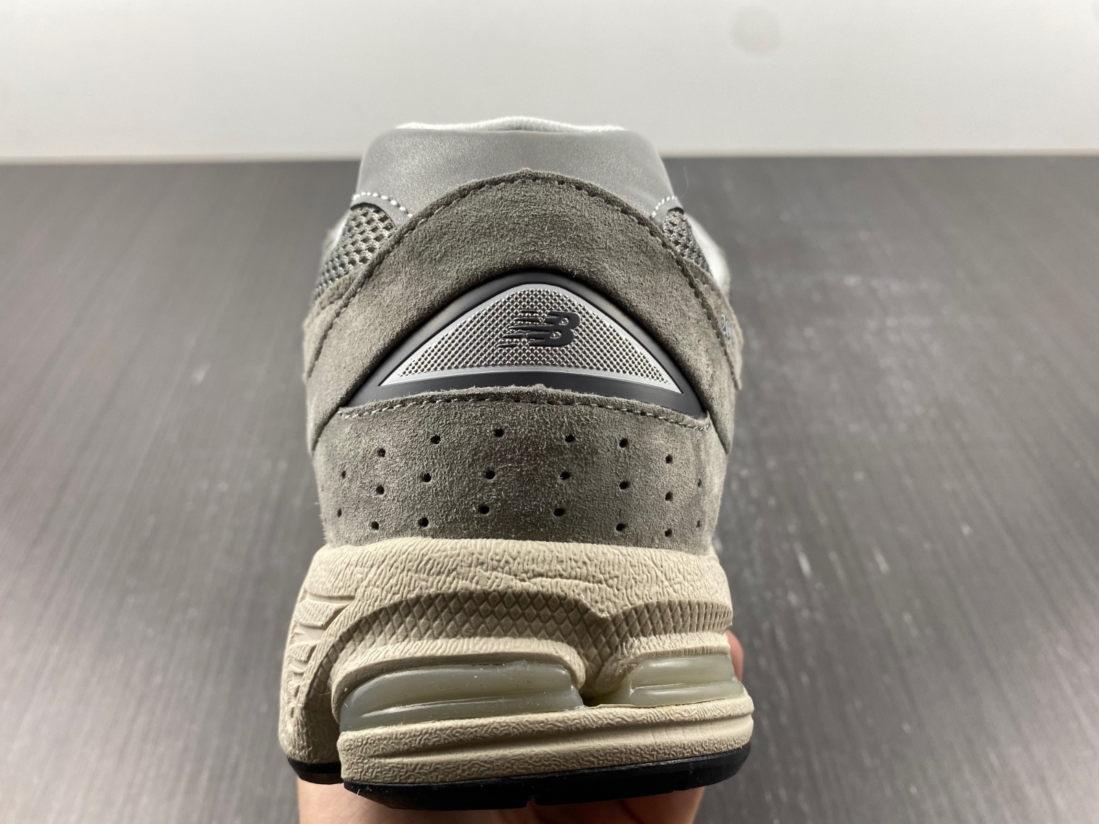 new balance 2002r marblehead light aluminum ml2002rc