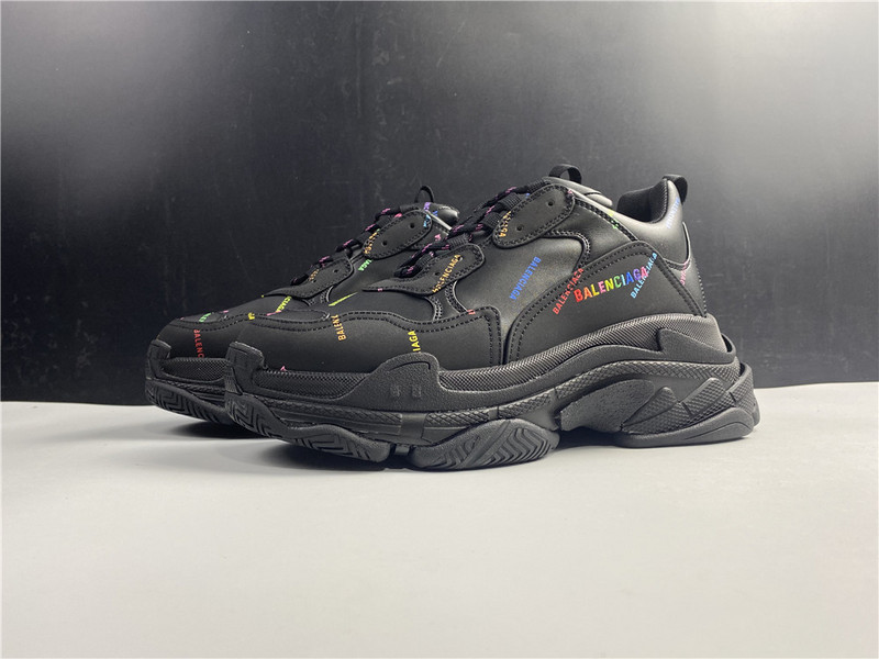 Ba*len*cia*ga triple s