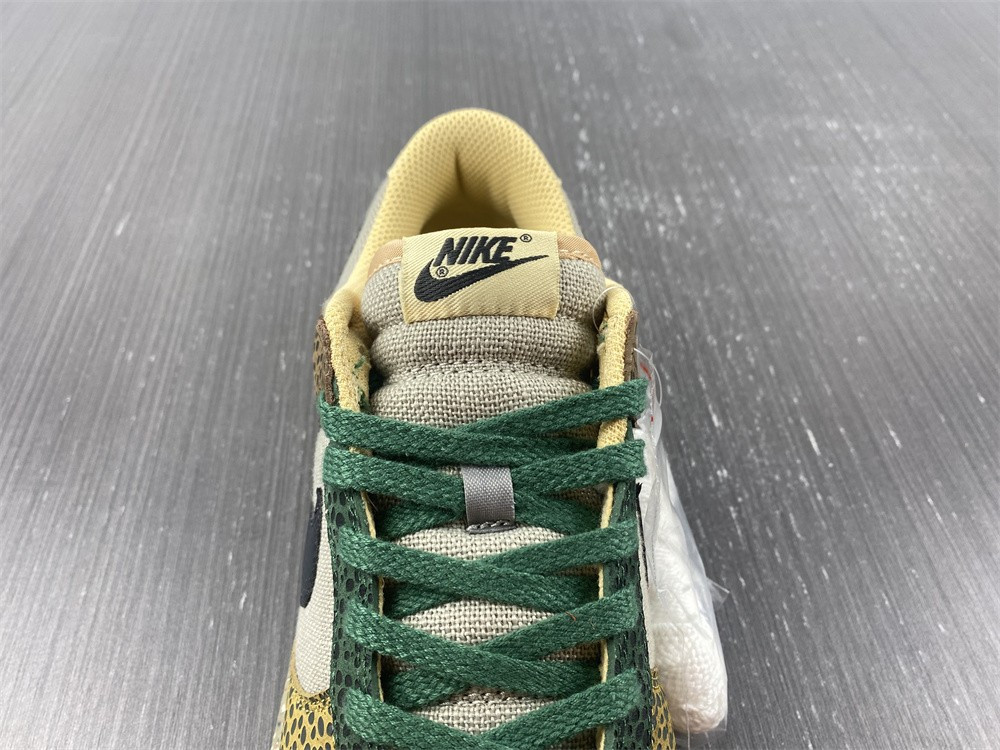 nike dunk low safari golden moss - dx2654-200