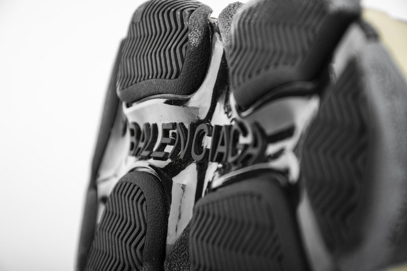 Ba*len*cia*ga triple s red/ black