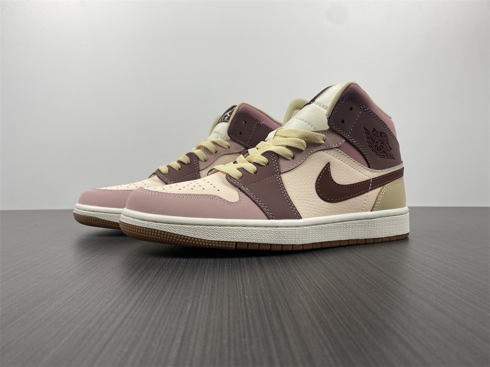 air jordan 1 mid do7440-821