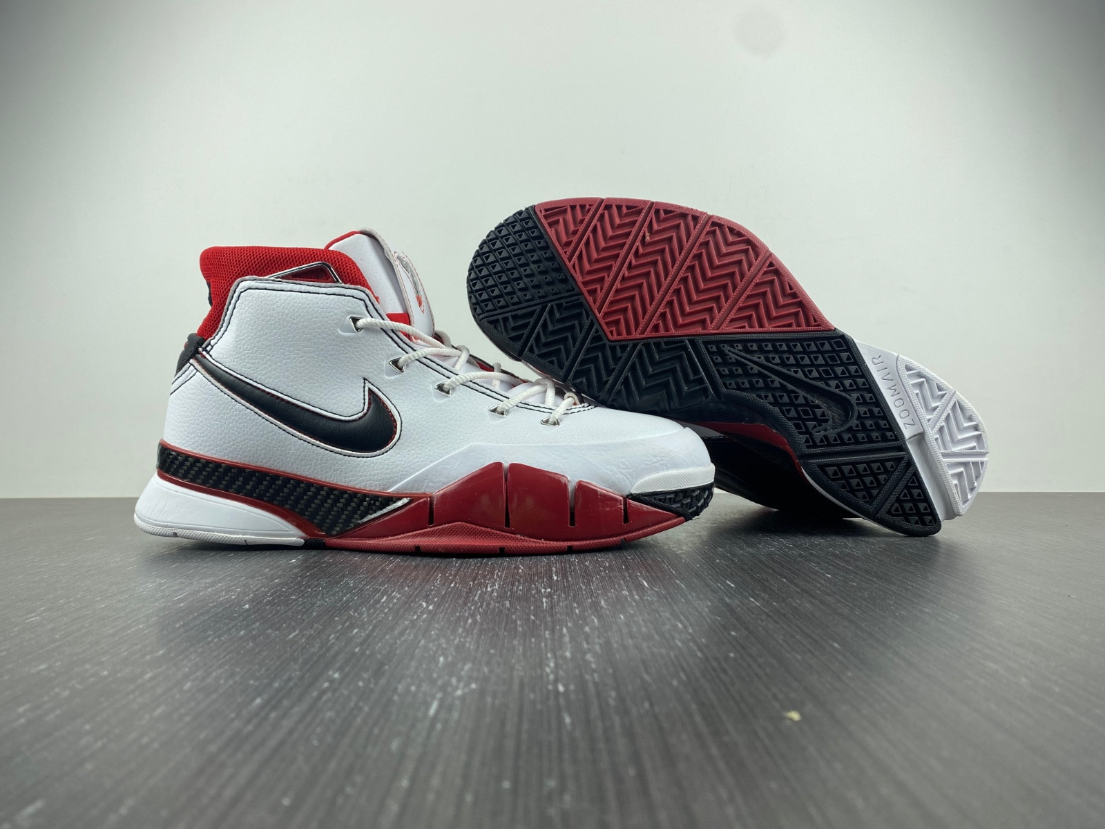 undefeated x nike kobe 1 zk1 aq2728-102