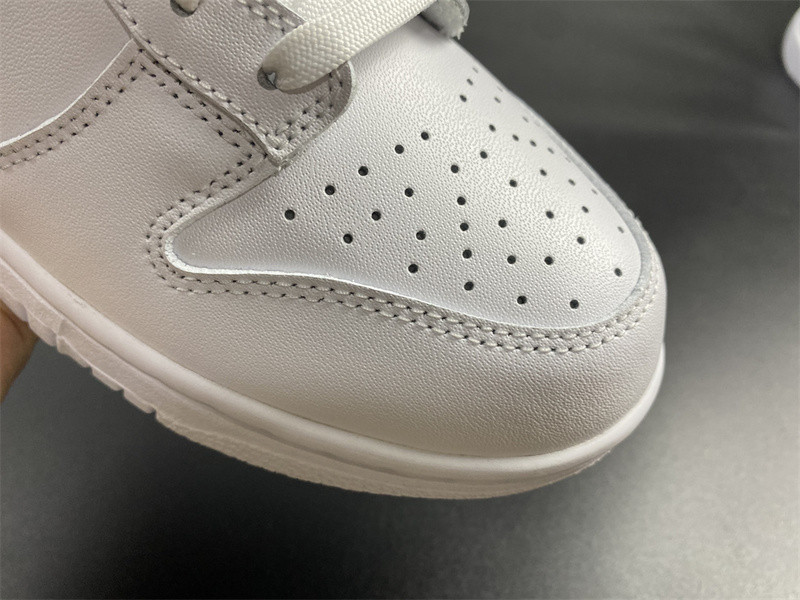 nike dunk low triple white dd1503-109