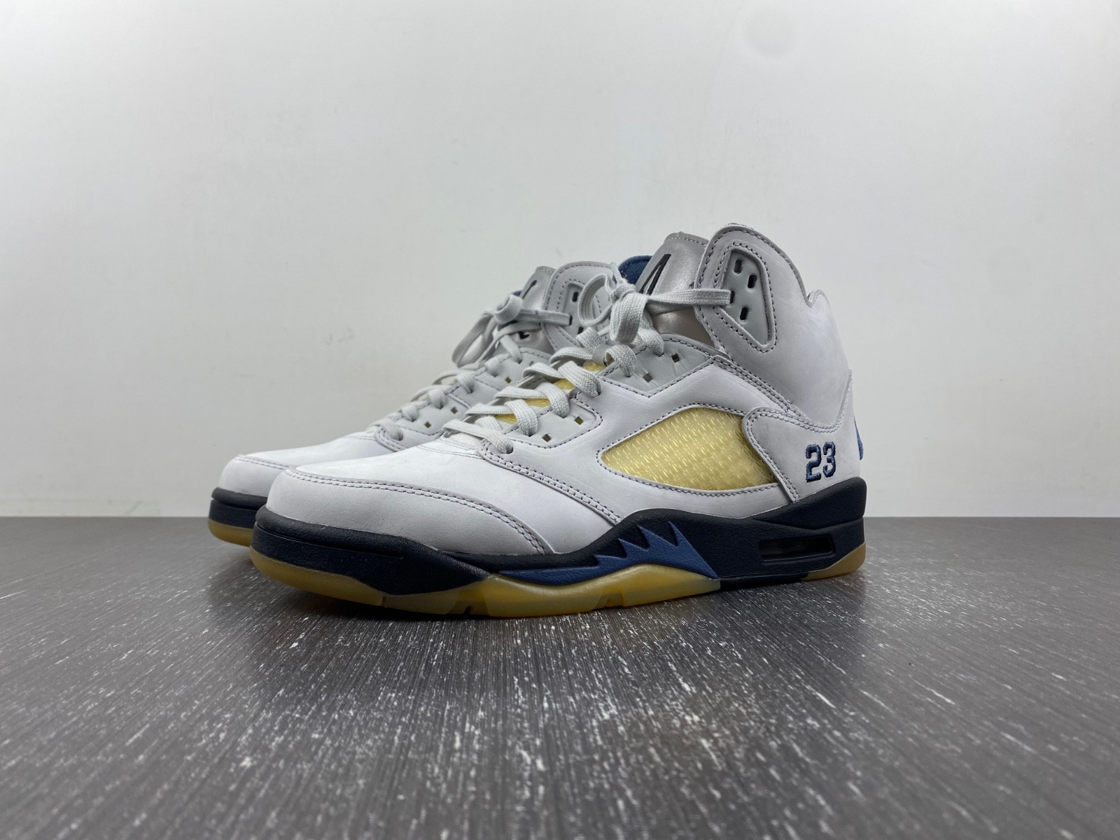 a ma maniere x air jordan 5 “diffused blue x aj5 fz5758-004