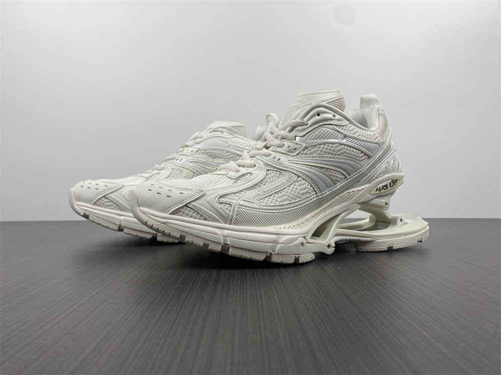 Ba*len*cia*ga x-pander 6.0 white