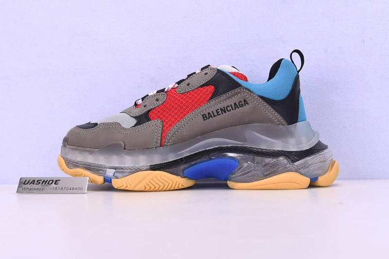 Ba*len*cia*ga triple s