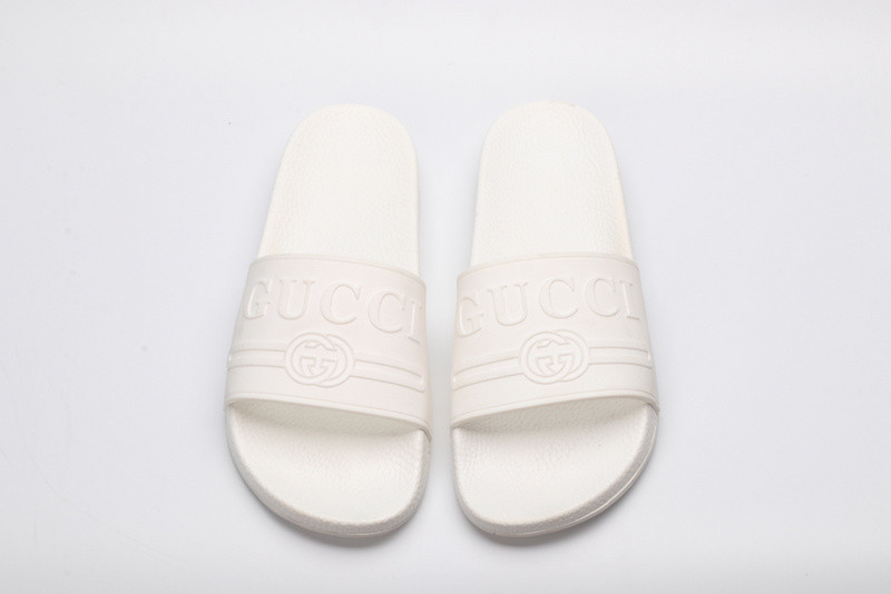 G*u*i slides all white