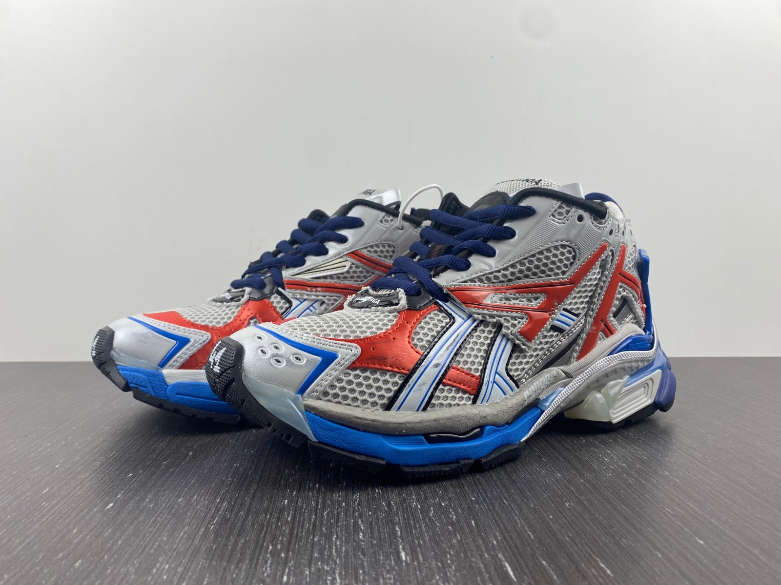 Ba*len*cia*ga runner sneaker