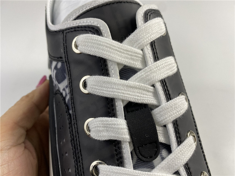 D*or b23 oblique low sneaker