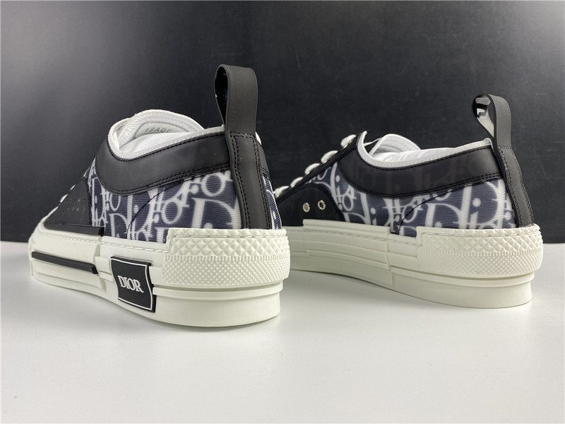 D*or b23 oblique low sneaker