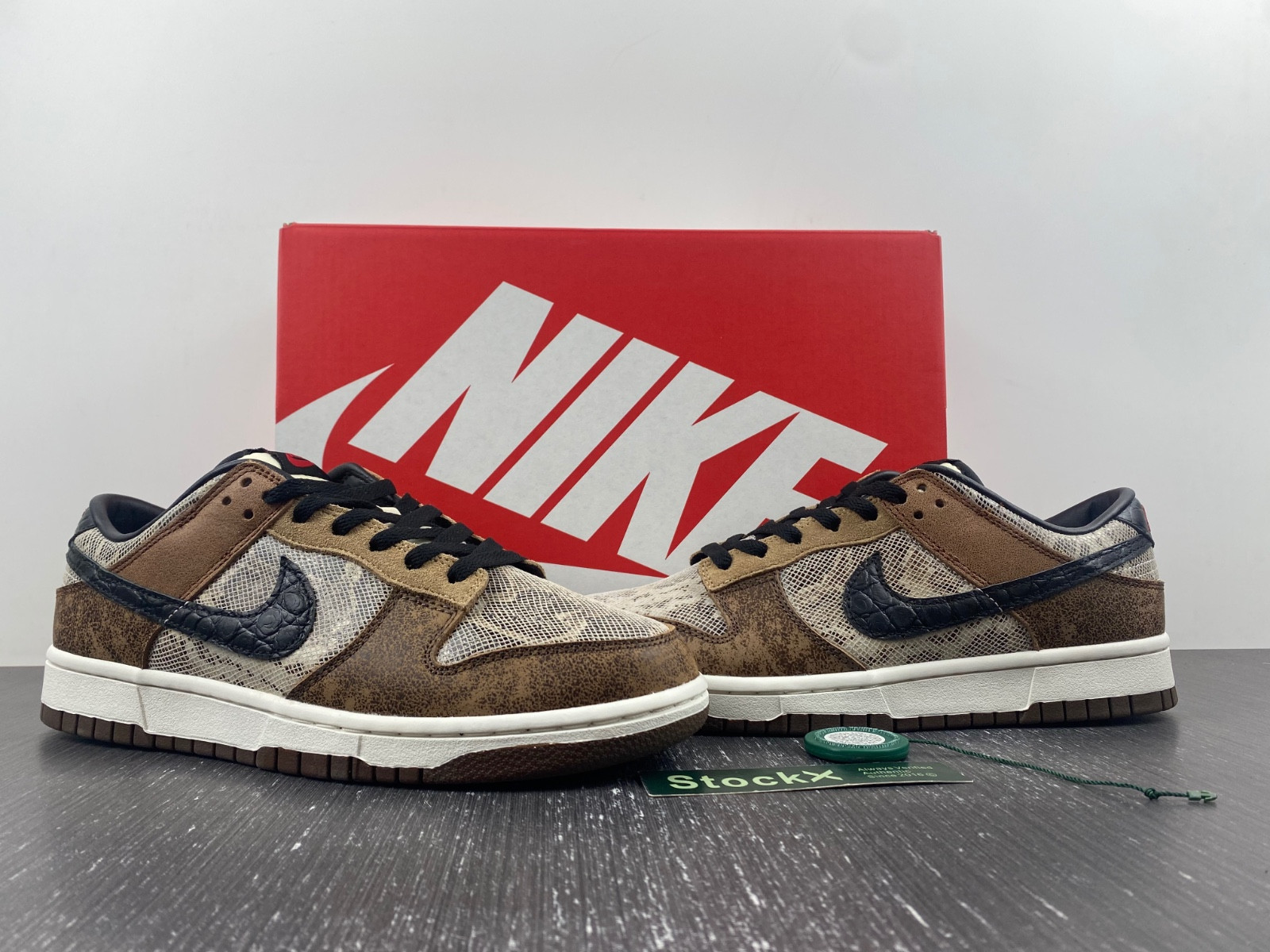 nike dunk low premium 