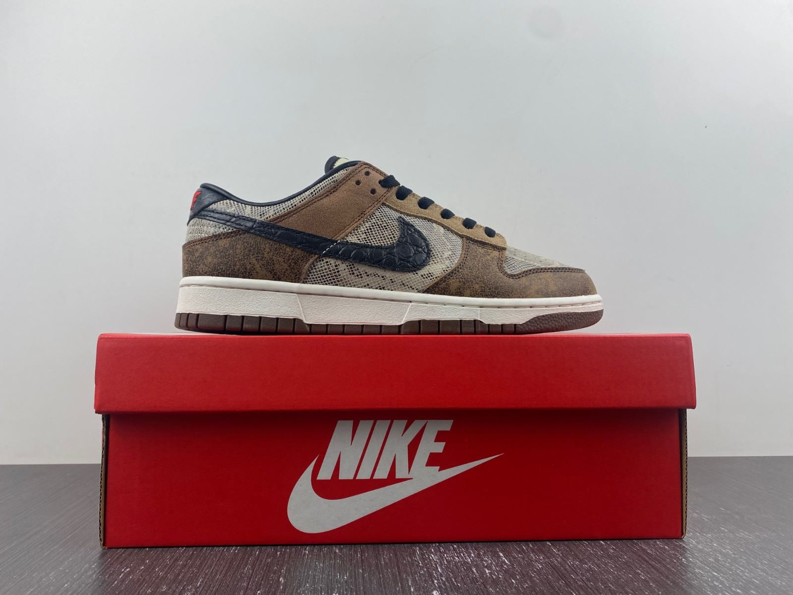 nike dunk low premium 