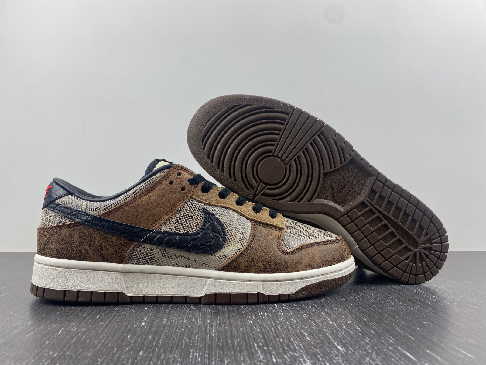 nike dunk low premium 