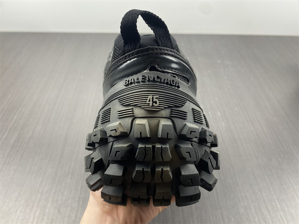 Ba*len*cia*ga defender sneaker
