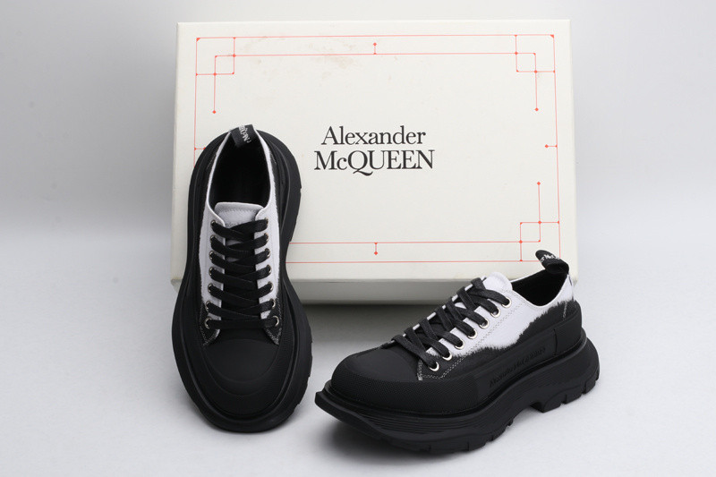 alex mcq tread slick lace up in white & black