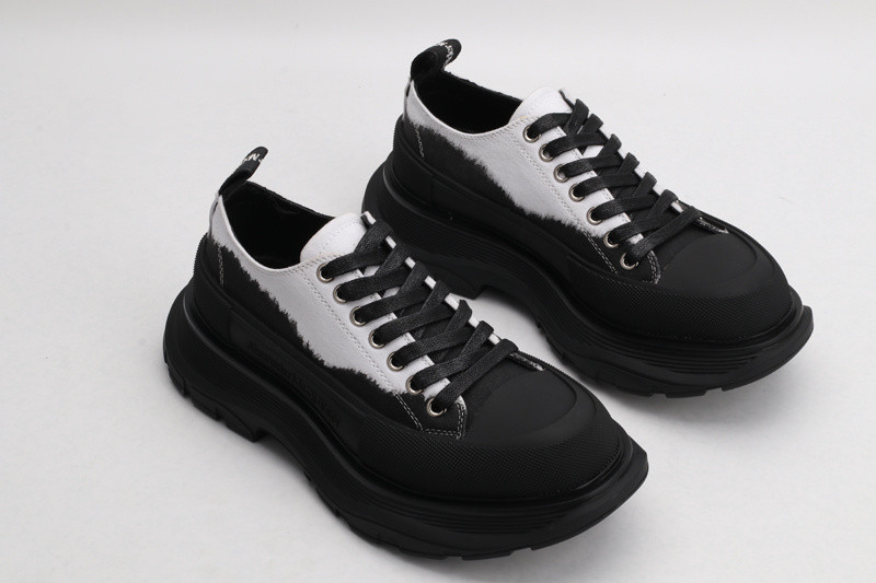 alex mcq tread slick lace up in white & black