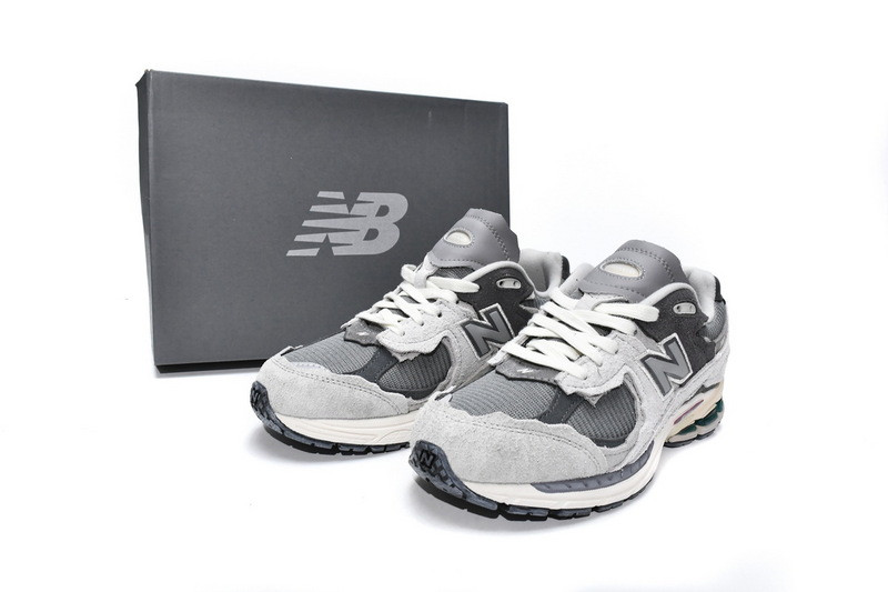 new balance 2002r protection pack rain cloud m2002rda