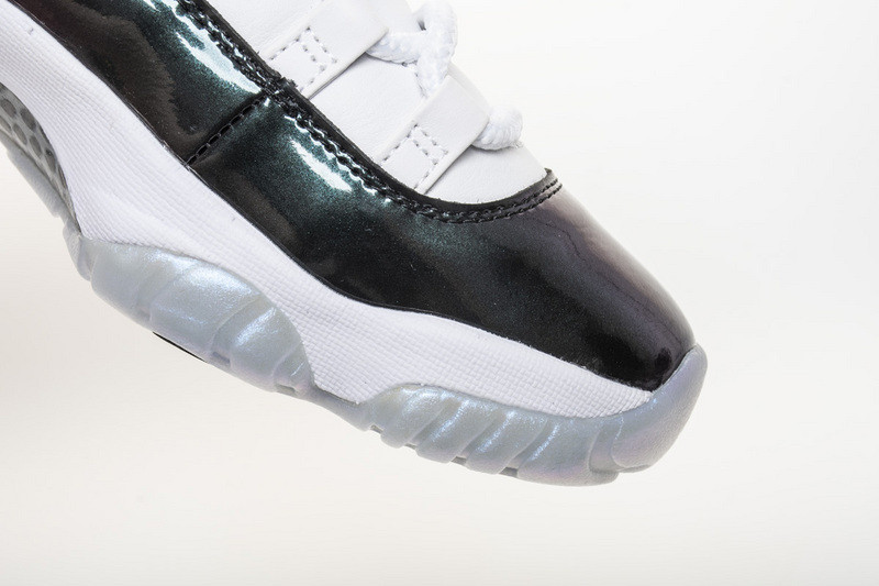 air jordan 11 low "emerald" 528895-145