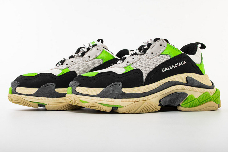 Ba*len*cia*ga triple s green