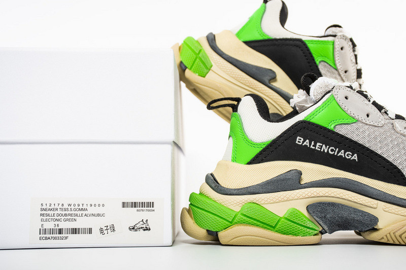 Ba*len*cia*ga triple s green