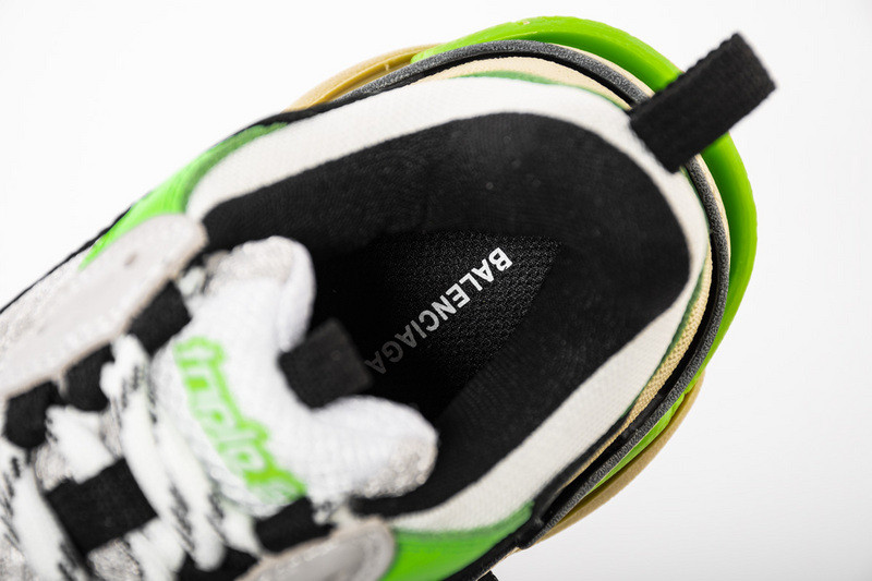 Ba*len*cia*ga triple s green