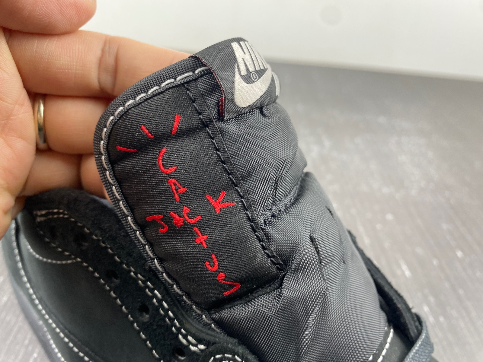 ravis scott x air jordan 1 low “black phantom” dm7866-001