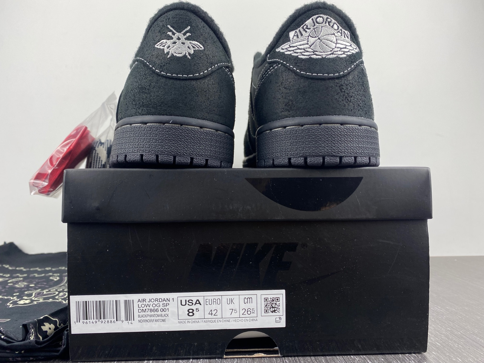 ravis scott x air jordan 1 low “black phantom” dm7866-001
