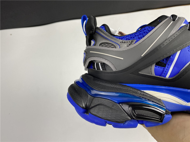Ba*len*cia*ga track blue & black color