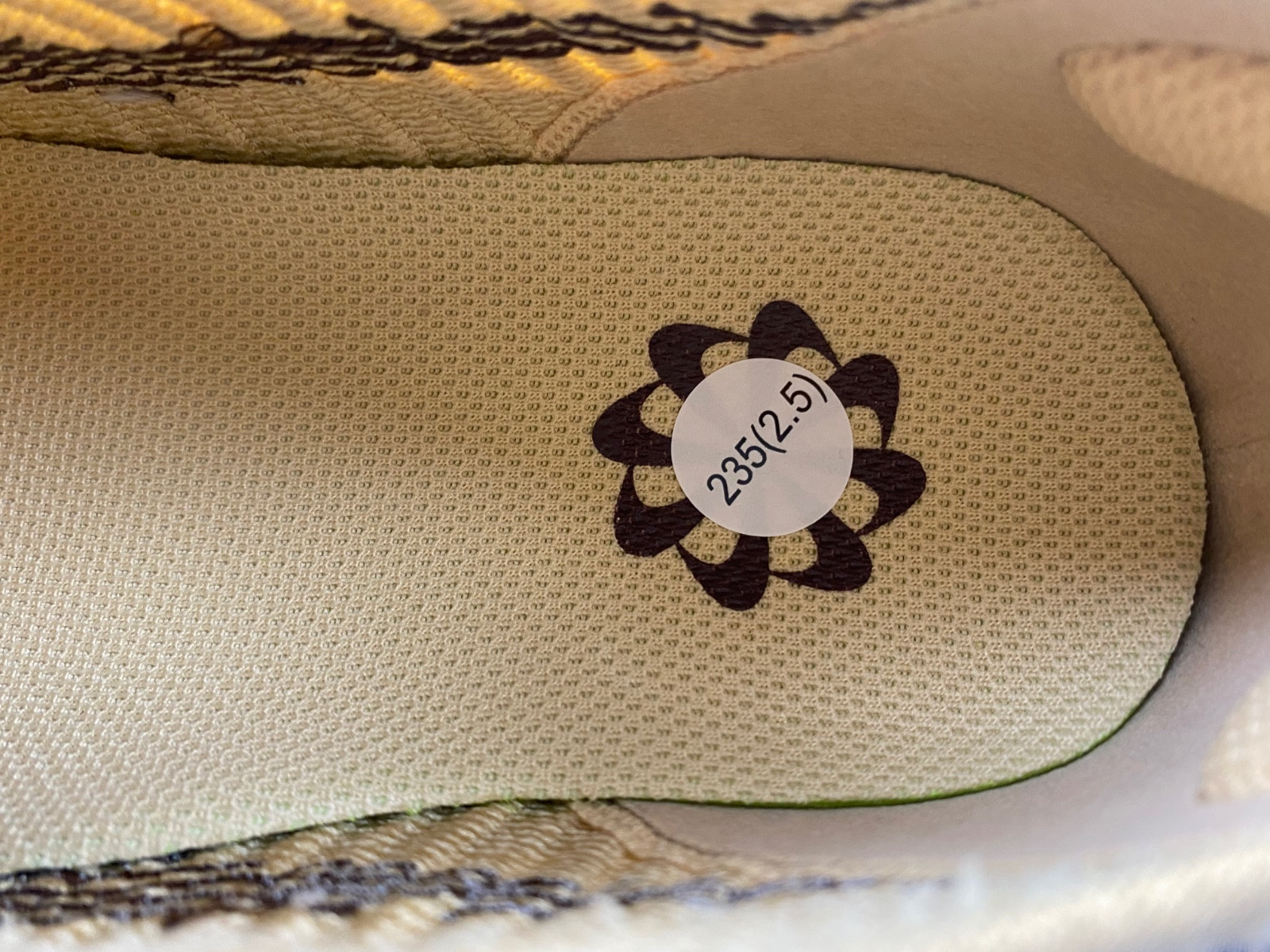 nike air max scorpion "wheat" dj4702-200