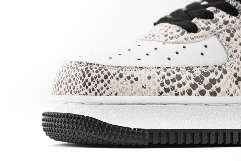 nike air force 1 low retro cocoa snake 845053-104